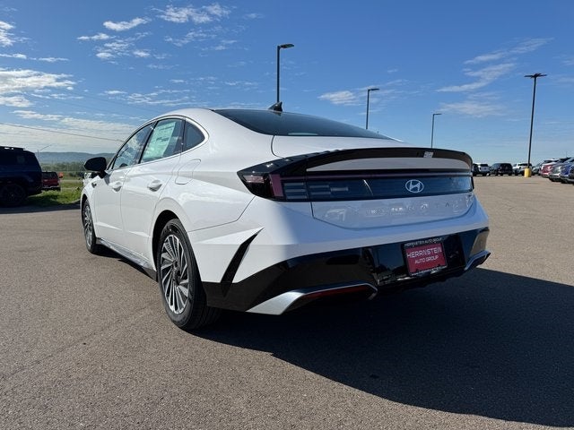 2025 Hyundai SONATA HYBRID SEL