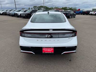 2025 Hyundai SONATA HYBRID SEL