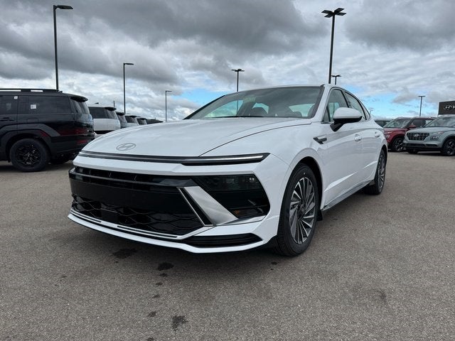 2025 Hyundai SONATA HYBRID SEL