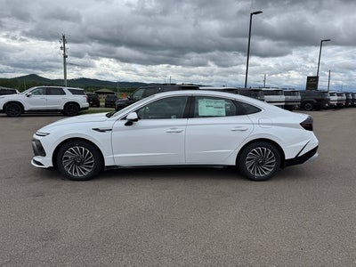 2025 Hyundai SONATA HYBRID SEL