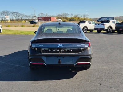 2026 Hyundai SONATA HYBRID SEL