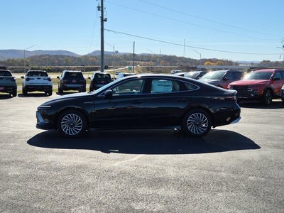 2026 Hyundai SONATA HYBRID SEL