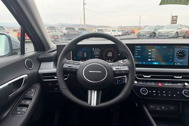 2026 Hyundai SONATA HYBRID SEL