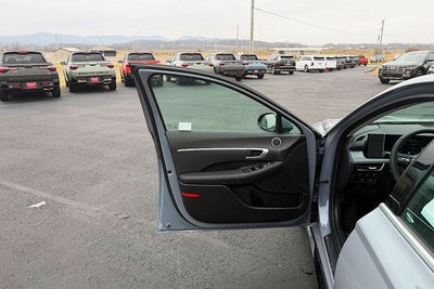 2026 Hyundai SONATA HYBRID SEL