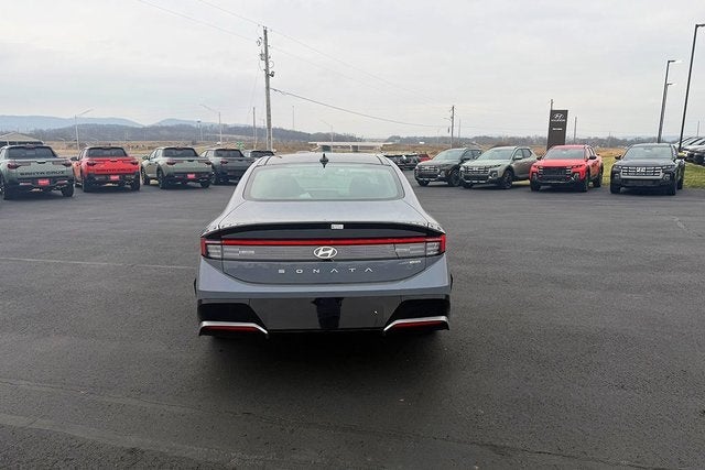 2026 Hyundai SONATA HYBRID SEL