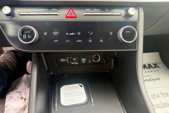 2026 Hyundai SONATA HYBRID SEL