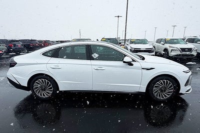 2026 Hyundai SONATA HYBRID SEL