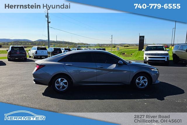 2023 Hyundai ELANTRA SE