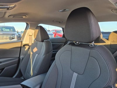 2026 Hyundai ELANTRA SE