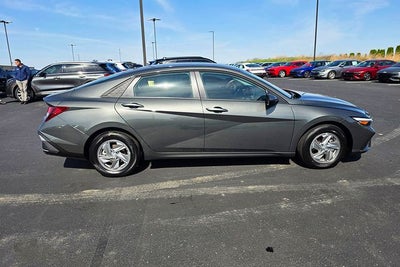 2026 Hyundai ELANTRA SE