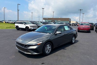 2026 Hyundai ELANTRA SE
