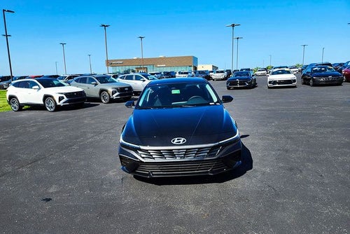 2026 Hyundai ELANTRA SE
