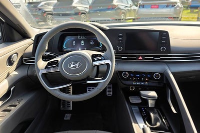 2026 Hyundai ELANTRA SE