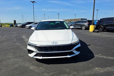 2026 Hyundai ELANTRA SE