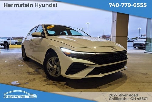 2024 Hyundai ELANTRA SE