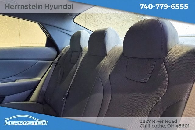 2024 Hyundai ELANTRA SE