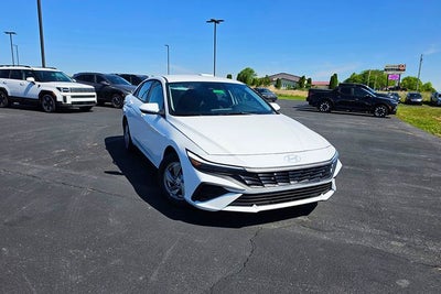 2026 Hyundai ELANTRA SE