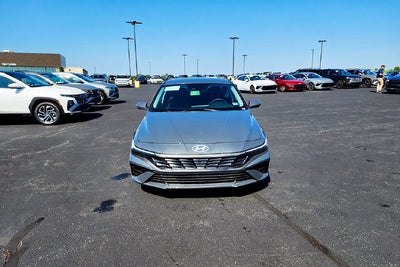 2026 Hyundai ELANTRA SE