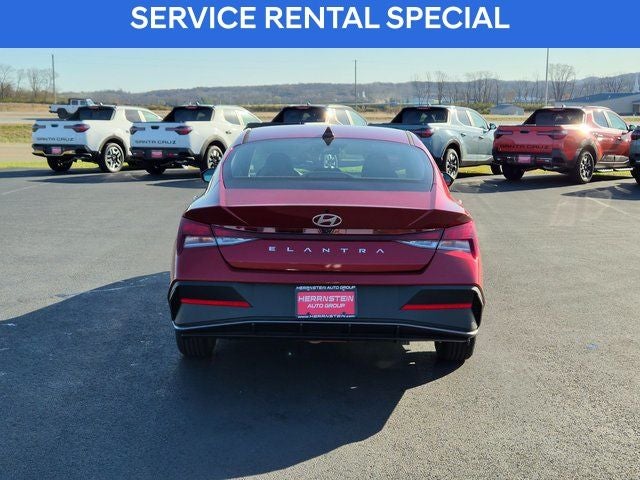 2026 Hyundai ELANTRA SE
