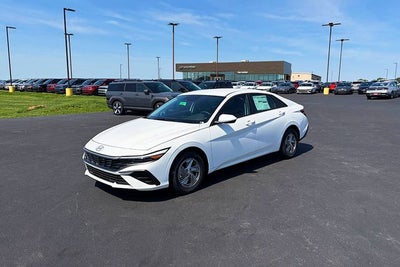 2026 Hyundai ELANTRA SE
