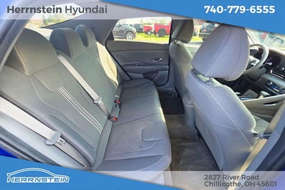2023 Hyundai ELANTRA SEL