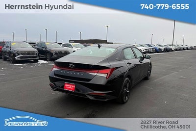 2023 Hyundai ELANTRA SEL