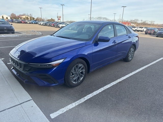 2024 Hyundai ELANTRA SEL Chillicothe OH | Frankfort Waverly Laurelville ...