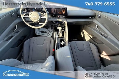 2024 Hyundai ELANTRA SEL