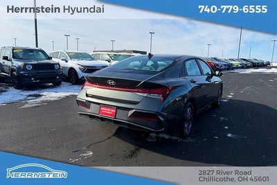 2024 Hyundai ELANTRA SEL