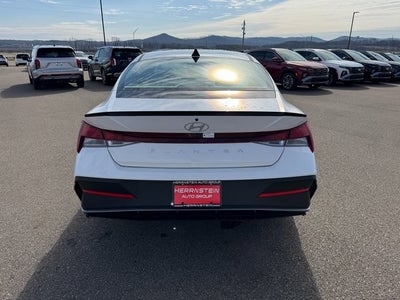 2025 Hyundai ELANTRA SEL Sport