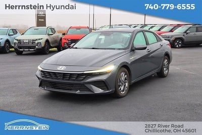2024 Hyundai ELANTRA SEL