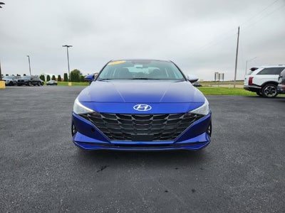 2023 Hyundai ELANTRA SEL