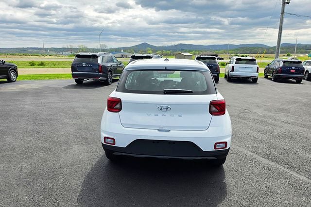 2026 Hyundai VENUE SE