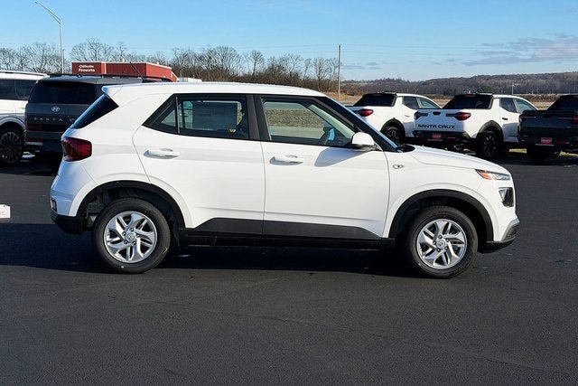 2026 Hyundai VENUE SE