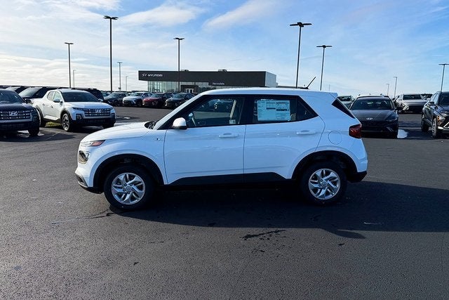 2026 Hyundai VENUE SE