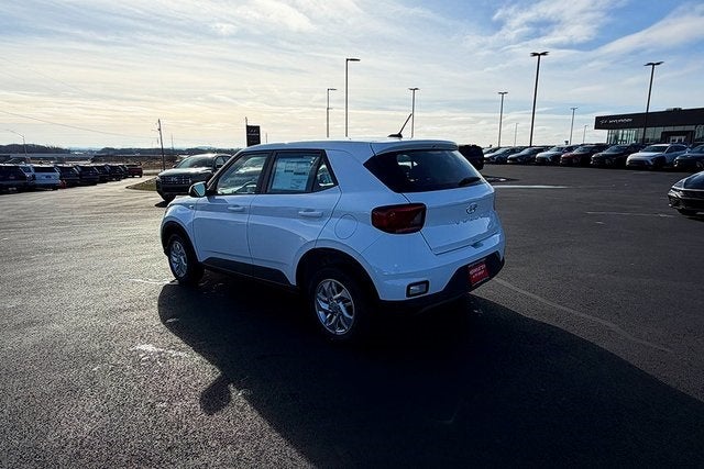 2026 Hyundai VENUE SE