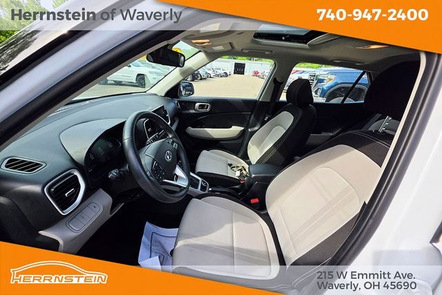 2025 Hyundai VENUE SEL
