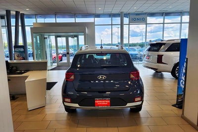 2026 Hyundai VENUE SEL W/Two-Tone Roof
