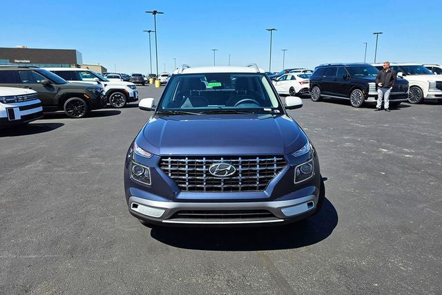 2026 Hyundai VENUE SEL W/Two-Tone Roof