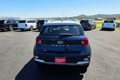 2026 Hyundai VENUE SEL W/Two-Tone Roof