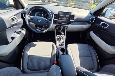 2026 Hyundai VENUE SEL W/Two-Tone Roof