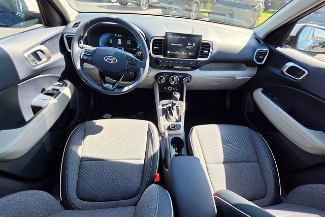 2026 Hyundai VENUE SEL W/Two-Tone Roof