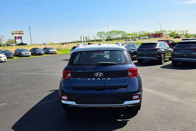 2026 Hyundai VENUE SEL W/Two-Tone Roof