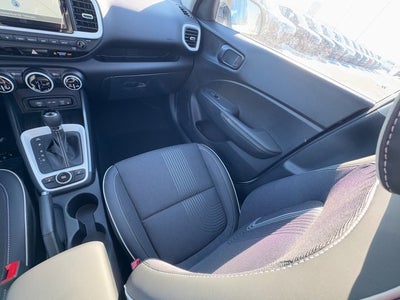 2025 Hyundai VENUE Limited