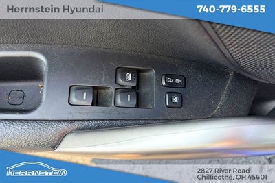 2012 Hyundai VELOSTER Base W/Black