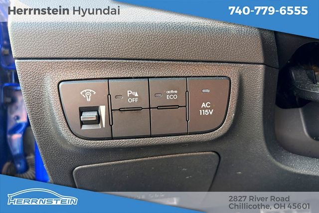 2012 Hyundai VELOSTER Base W/Black