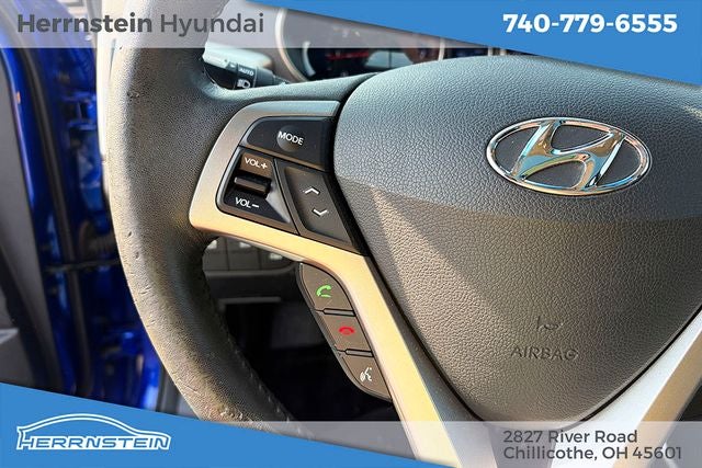 2012 Hyundai VELOSTER Base W/Black
