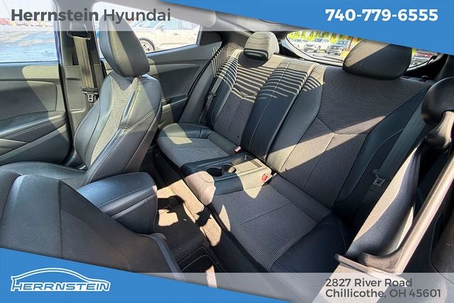 2012 Hyundai VELOSTER Base W/Black