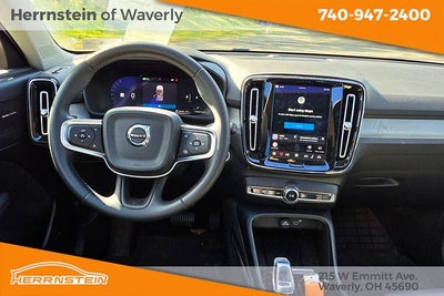 2024 Volvo XC40 B5 Plus Dark Theme