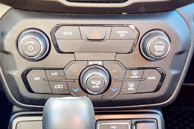 2018 Jeep Renegade Altitude Package - Photo 14